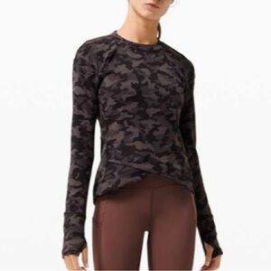 Lululemon Close to Crossing LS Rulu size 6